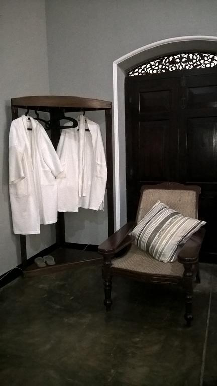 Anyaa Wellness Ayurveda Hotel Wennappuwa Room photo