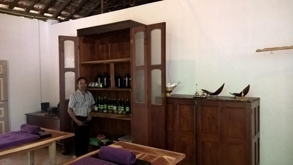 Anyaa Wellness Ayurveda Hotel Wennappuwa Exterior photo