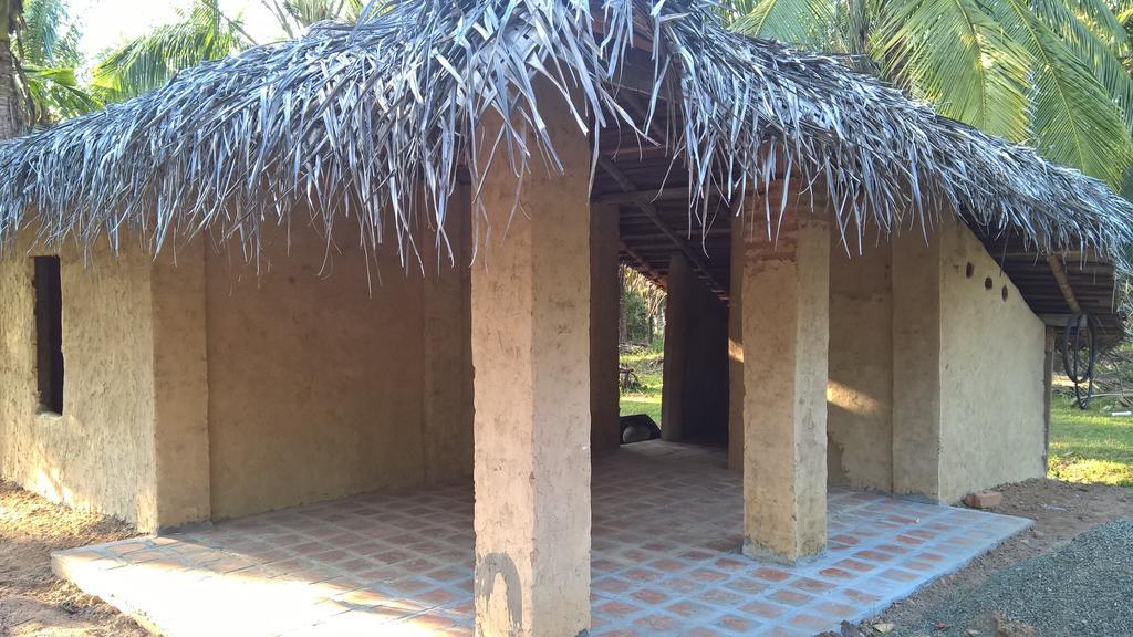 Anyaa Wellness Ayurveda Hotel Wennappuwa Room photo